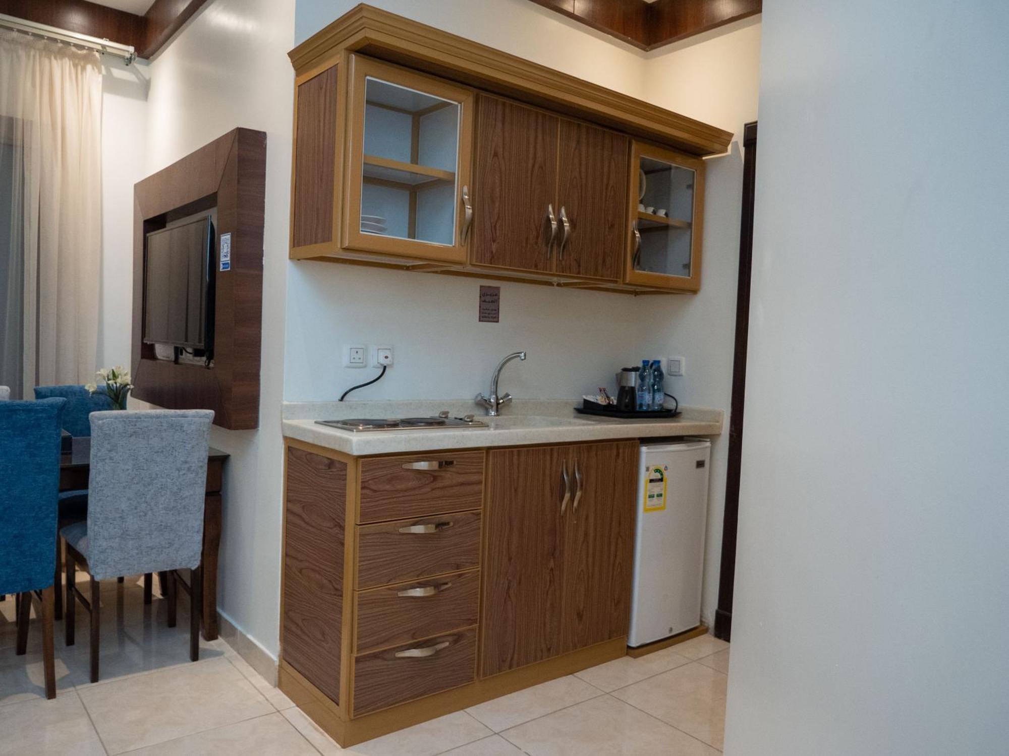 Innyar Hotel Riyadh Eksteriør billede