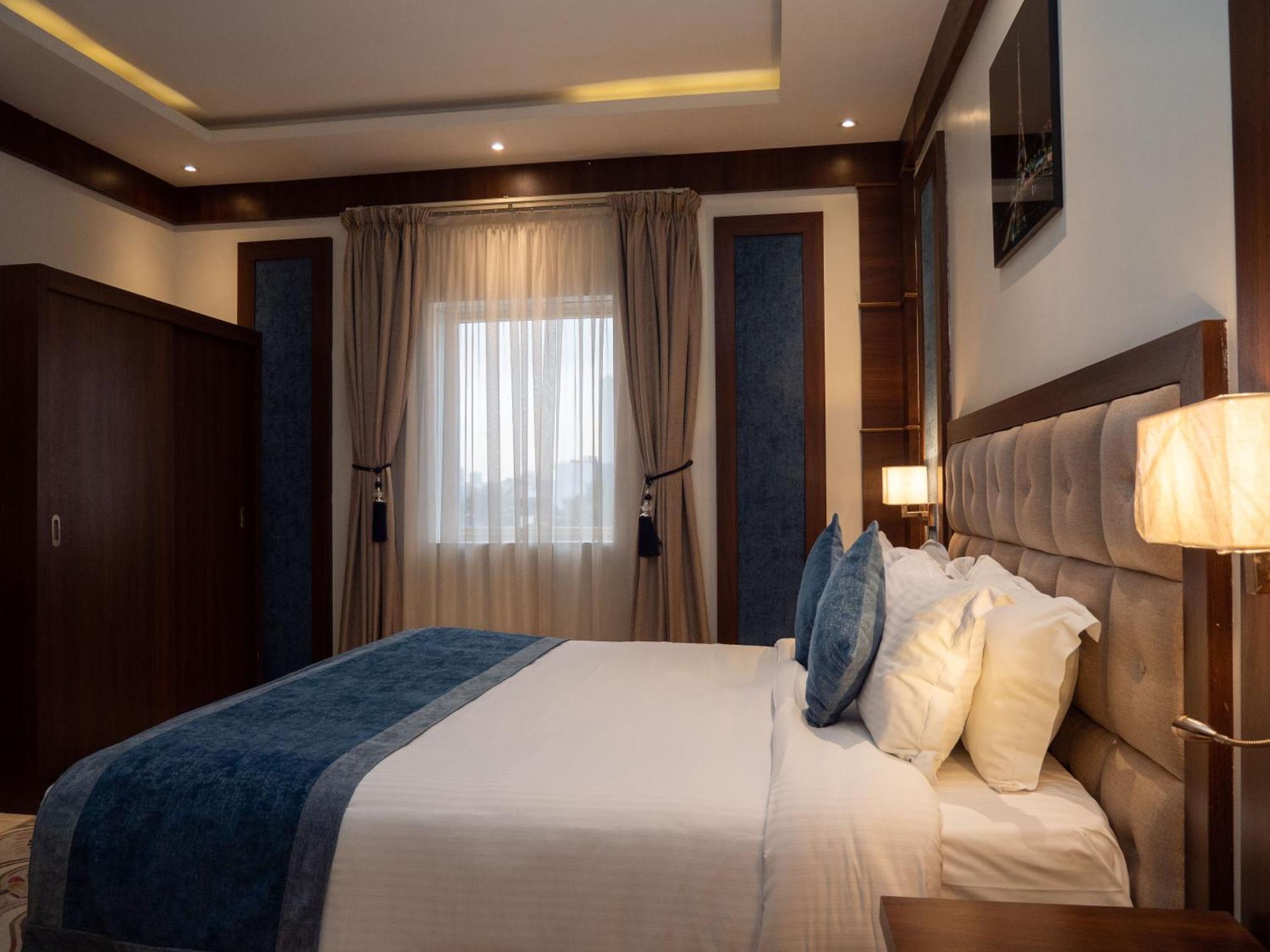 Innyar Hotel Riyadh Eksteriør billede